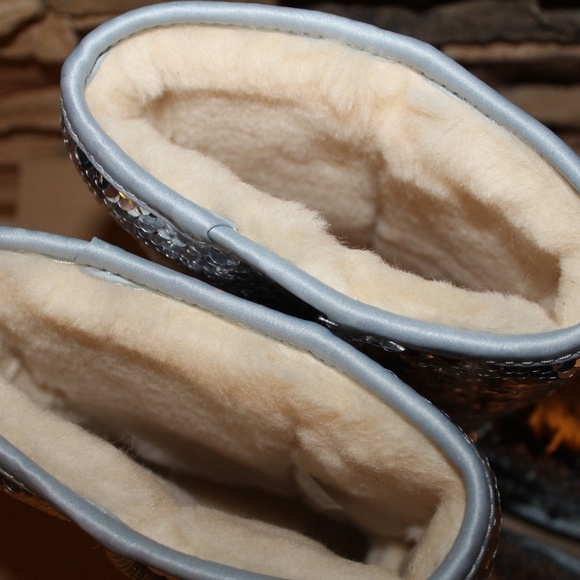 UGG SEQUIN SPARKLE Classic Boot NEW! - Picture 3 of 7